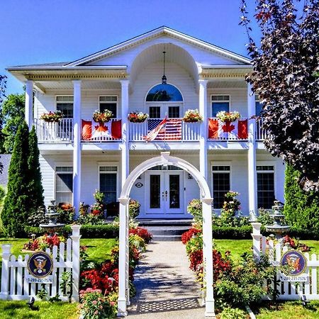 The White House Boutique B&B Niagara-on-the-Lake Ngoại thất bức ảnh