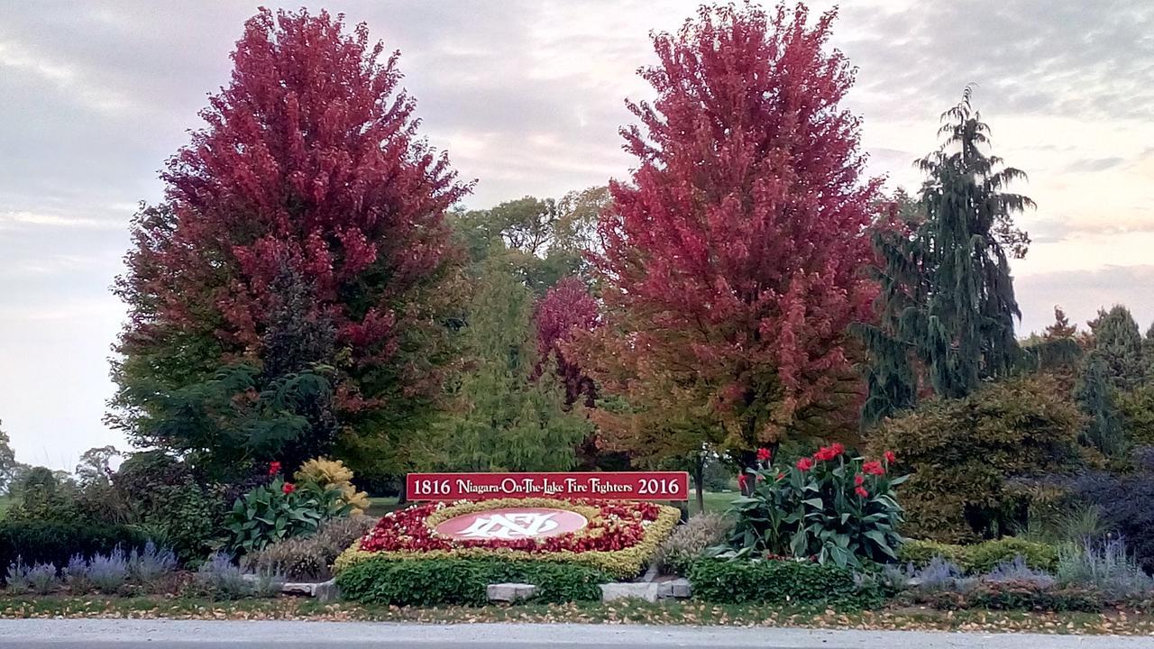 The White House Boutique B&B Niagara-on-the-Lake Ngoại thất bức ảnh